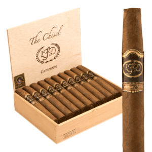 La Flor Dominicana - (Cameroon Cabinet Chisel)